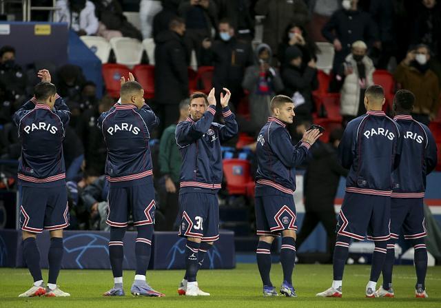 包含摩纳哥客场大胜对手，积分排名领奇的词条